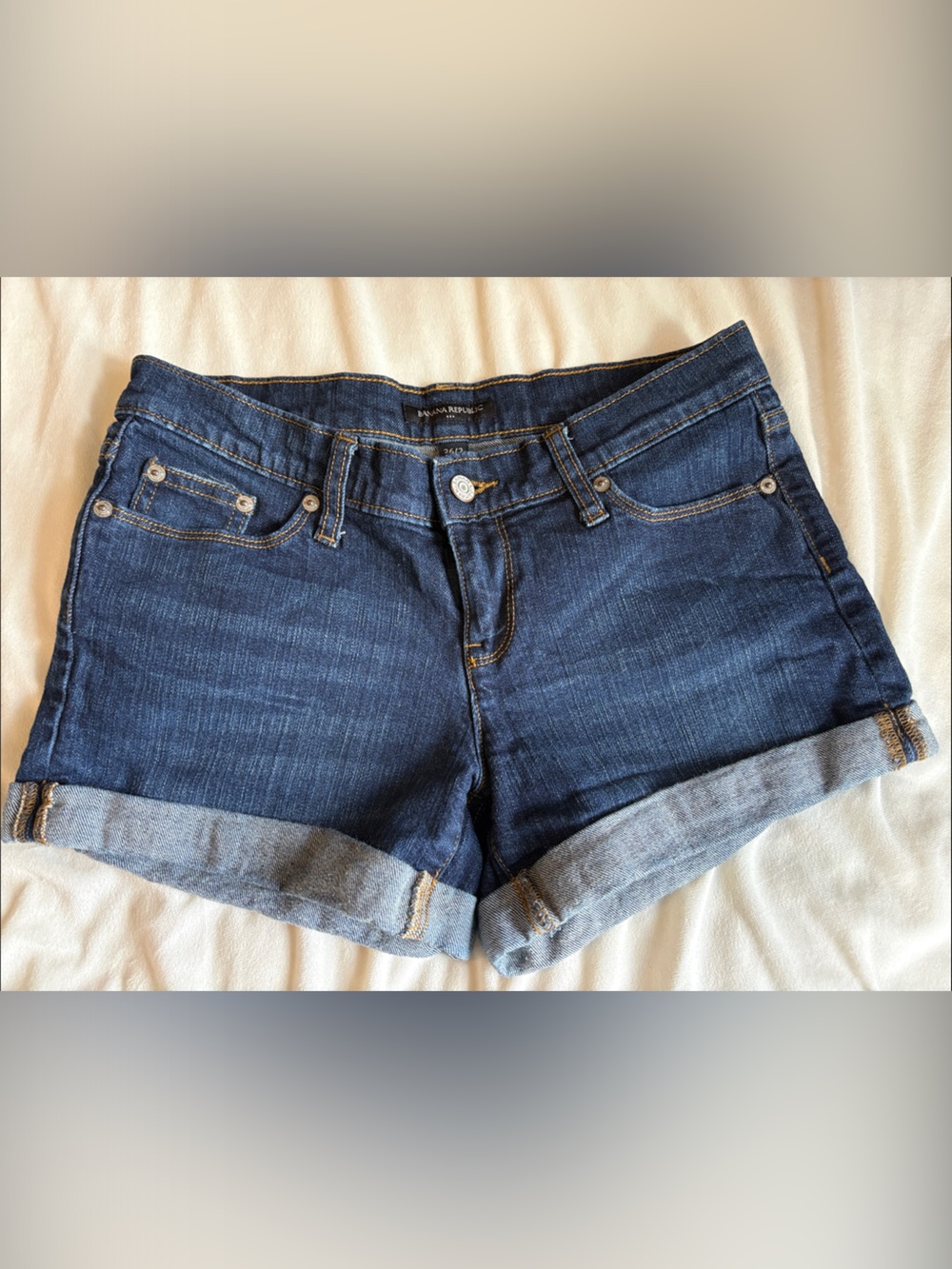 Banana Republic Dark Denim Roll Cuff Shorts 26/2